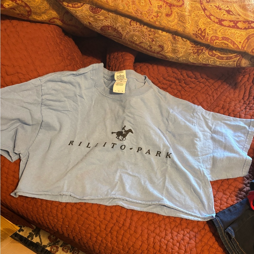 Cropped tee